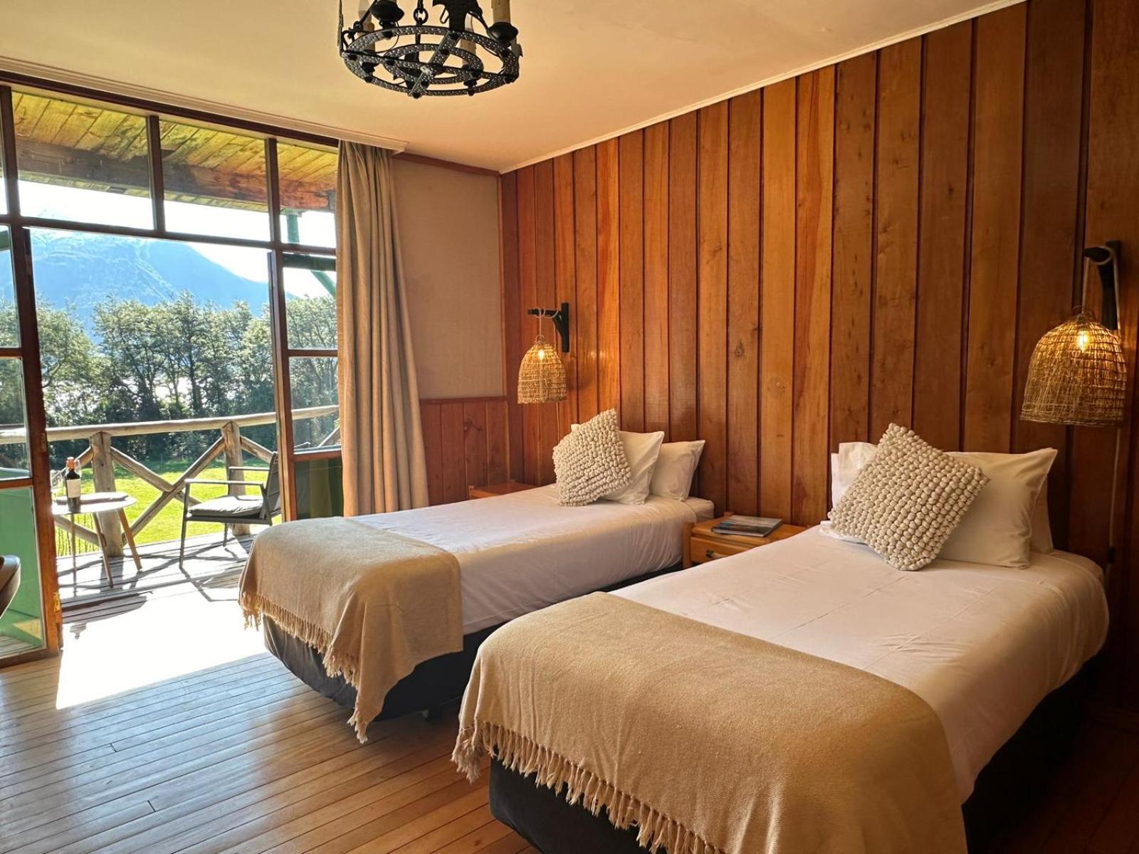 Mitico Puelo Lodge Las Gualas Ngoại thất bức ảnh