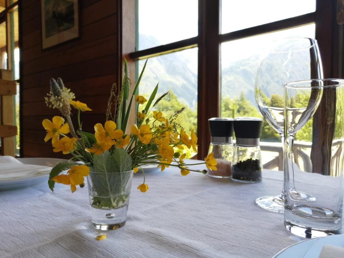 Mitico Puelo Lodge Las Gualas Ngoại thất bức ảnh